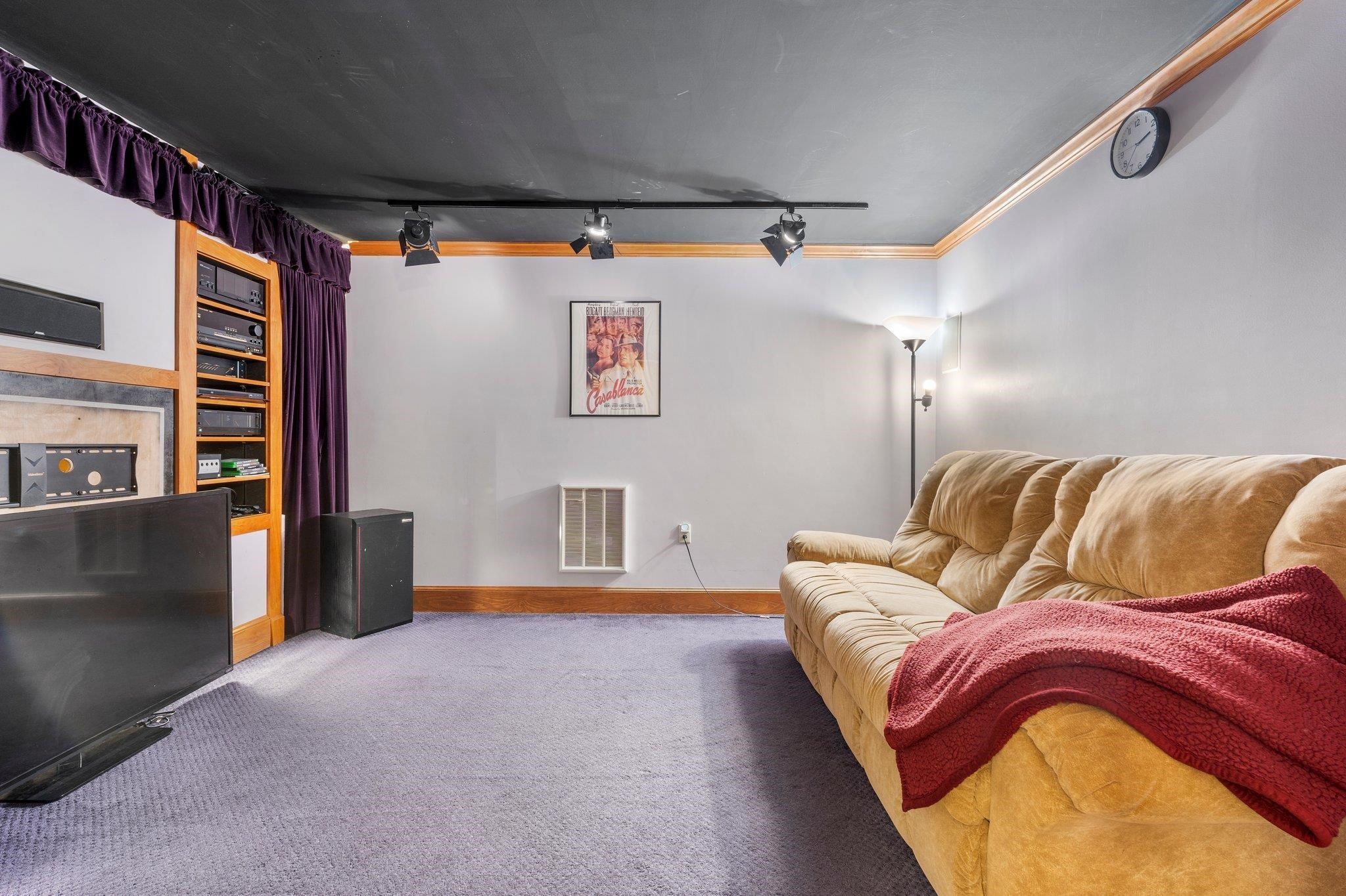 Pembroke, New Hampshire 03275, United States, 3 Bedrooms Bedrooms, ,3 BathroomsBathrooms,Residential,Active,158169