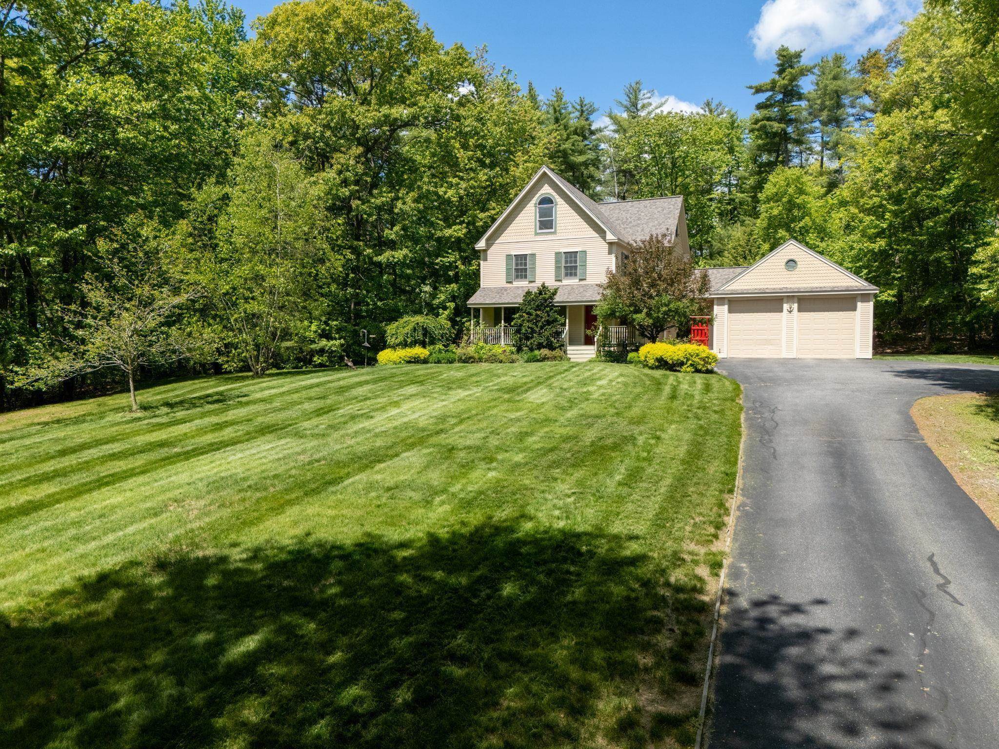 Pembroke, New Hampshire 03275, United States, 3 Bedrooms Bedrooms, ,3 BathroomsBathrooms,Residential,Active,158169