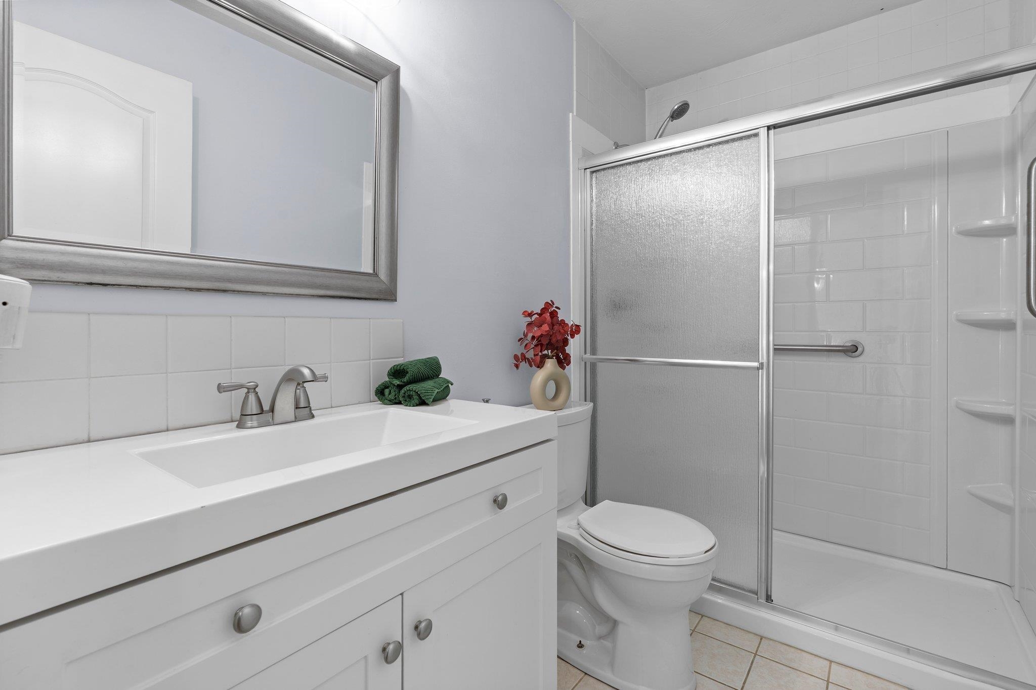 Pembroke, New Hampshire 03275, United States, 3 Bedrooms Bedrooms, ,3 BathroomsBathrooms,Residential,Active,158169