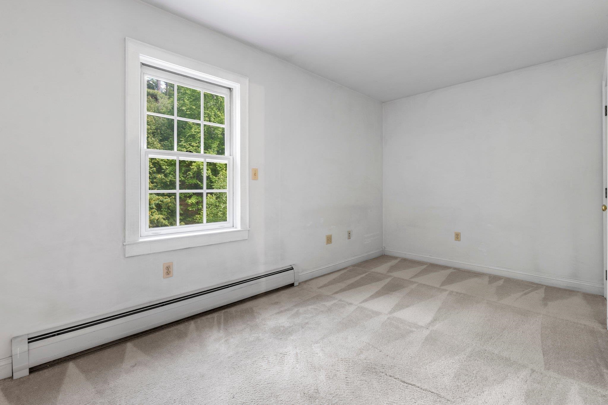 Pembroke, New Hampshire 03275, United States, 3 Bedrooms Bedrooms, ,3 BathroomsBathrooms,Residential,Active,158169