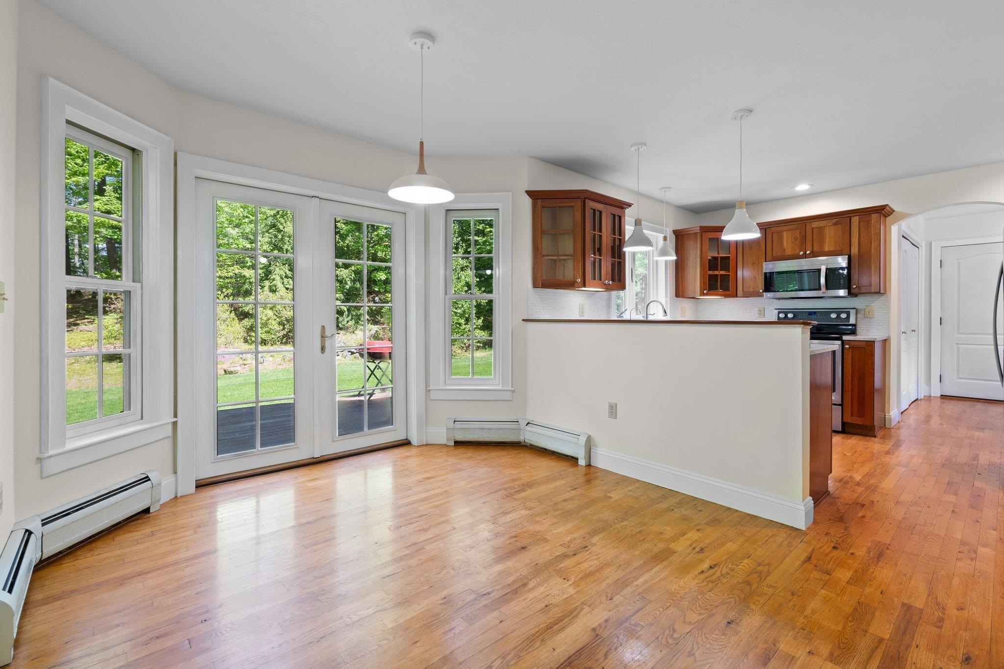 Pembroke, New Hampshire 03275, United States, 3 Bedrooms Bedrooms, ,3 BathroomsBathrooms,Residential,Active,158169