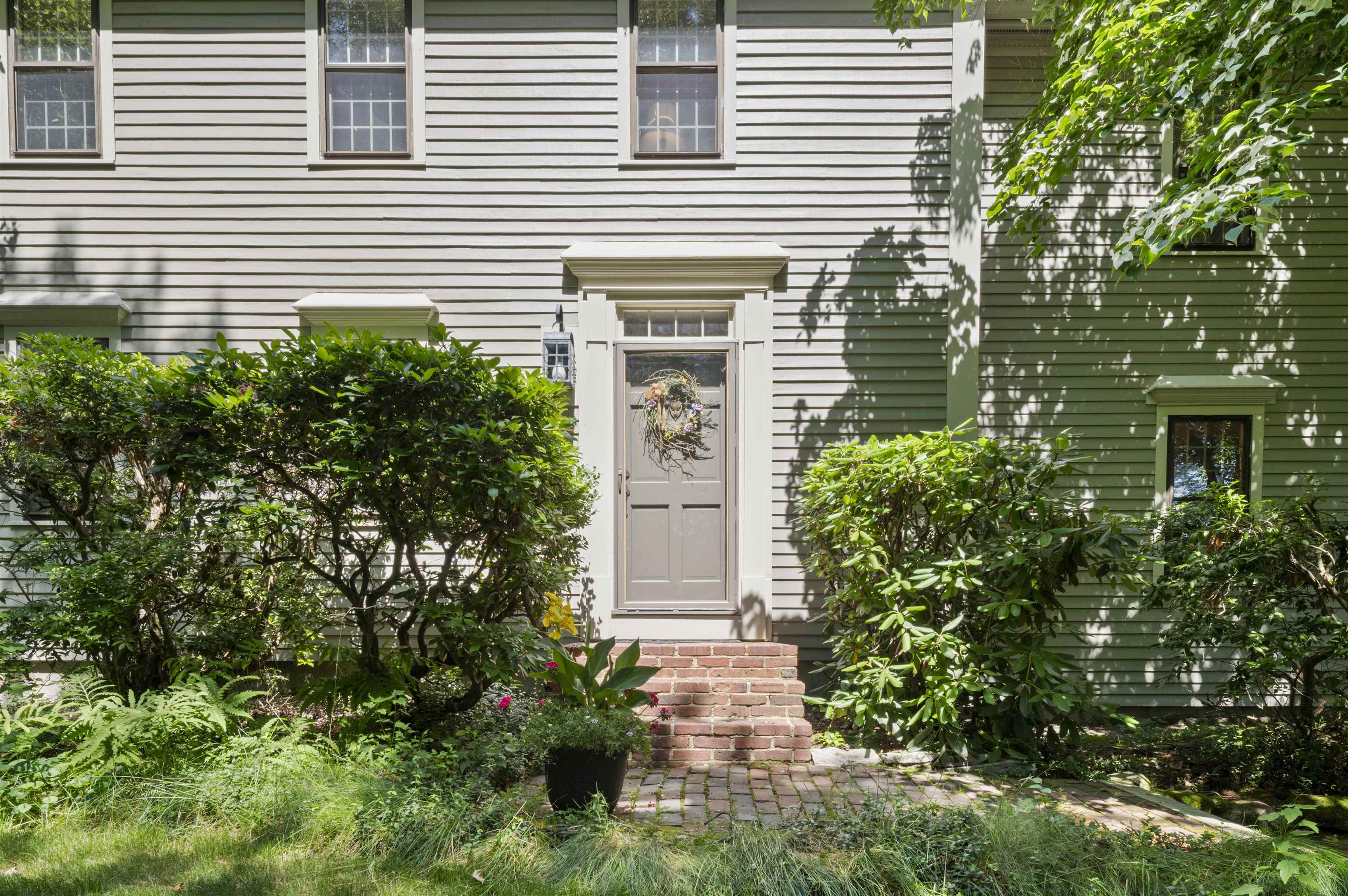13 Storybrook Lane