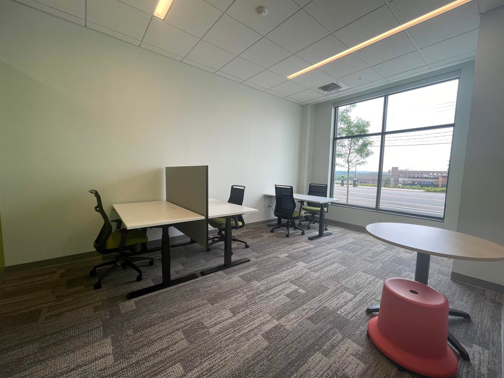 Photo of 409 Elm Street #Suite 14, Manchester, NH 03101 (MLS # 5075027)