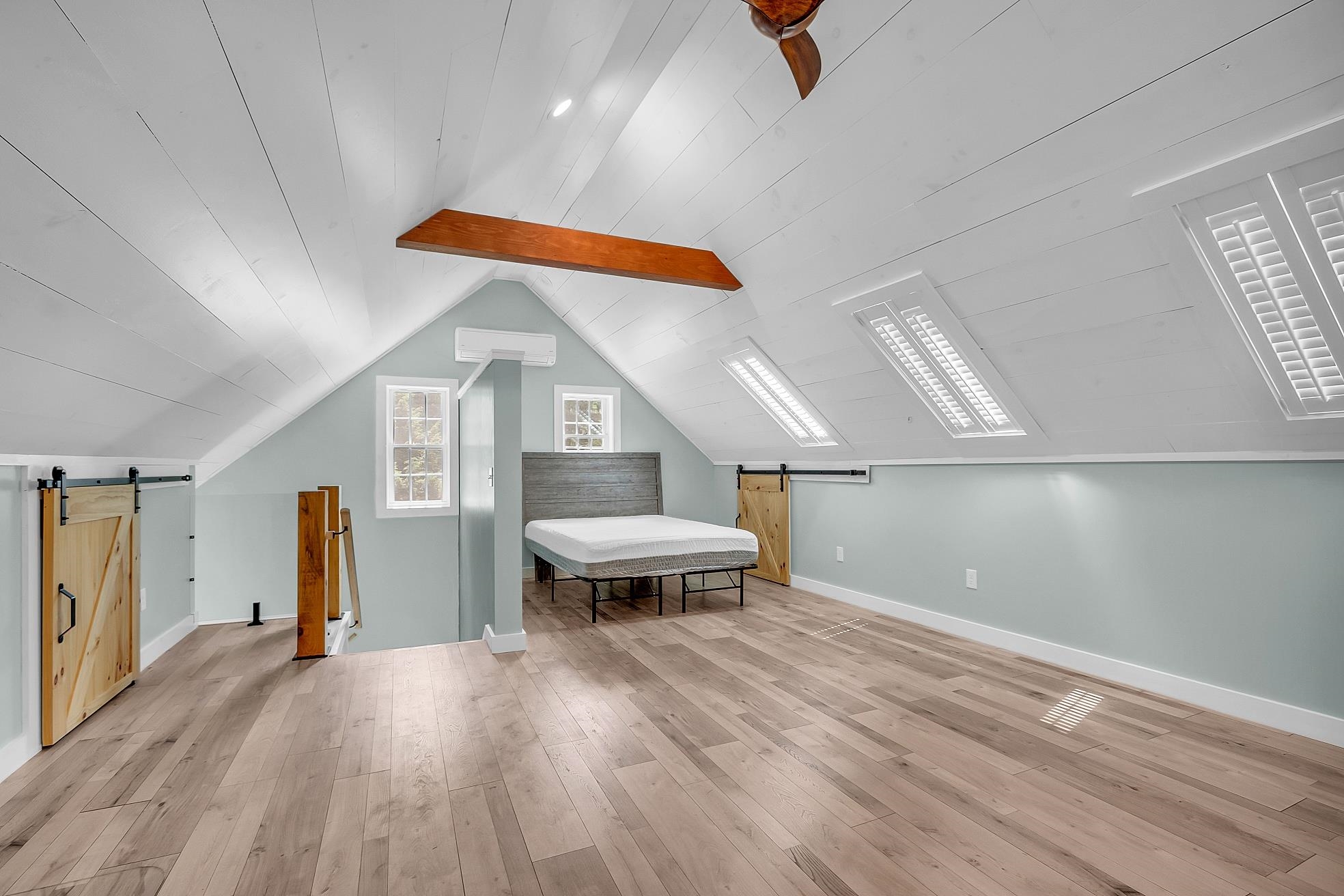 10 Wallace Brook Circle