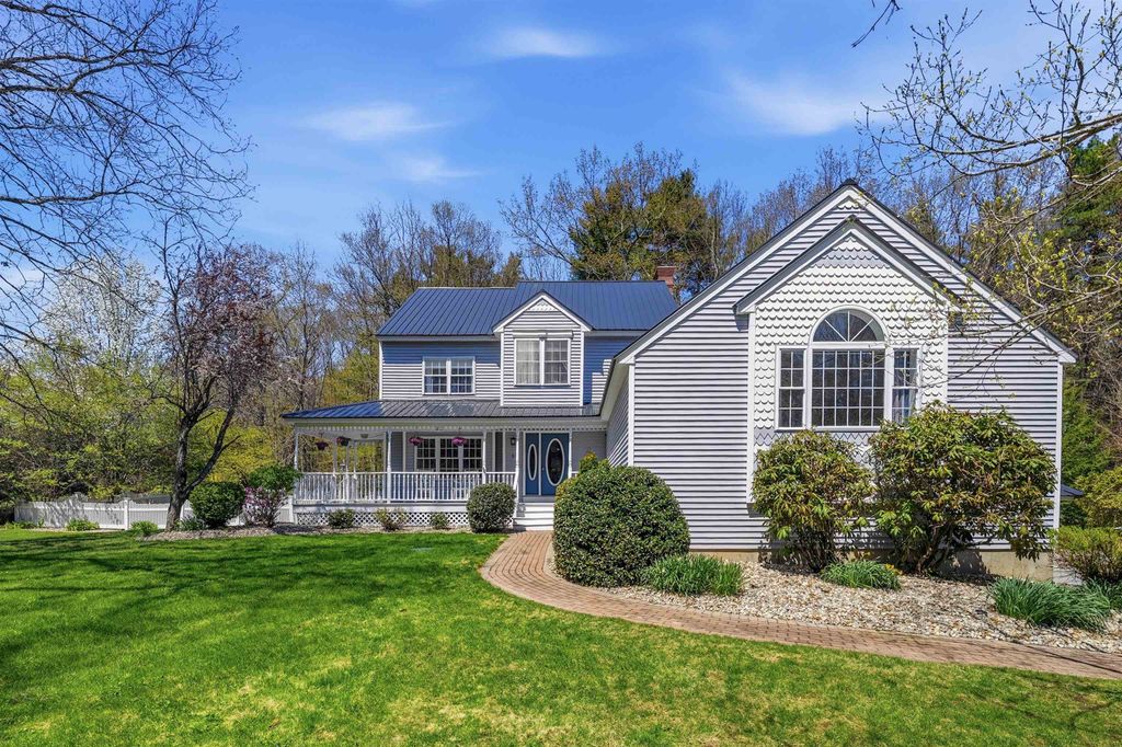 Photo of 51 Ellyson Avenue, Hampstead, NH 03826 (MLS # 5087671)