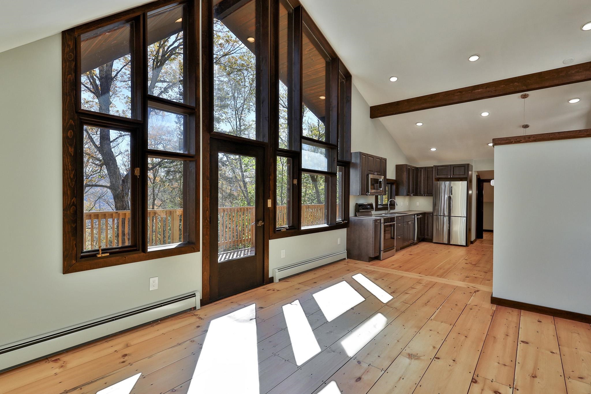 1114 Hawk Mountain Road