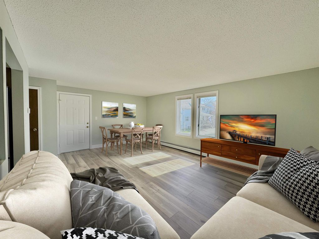 Photo of 118 Belmont Street #2S, Manchester, NH 03104 (MLS # 5089480)