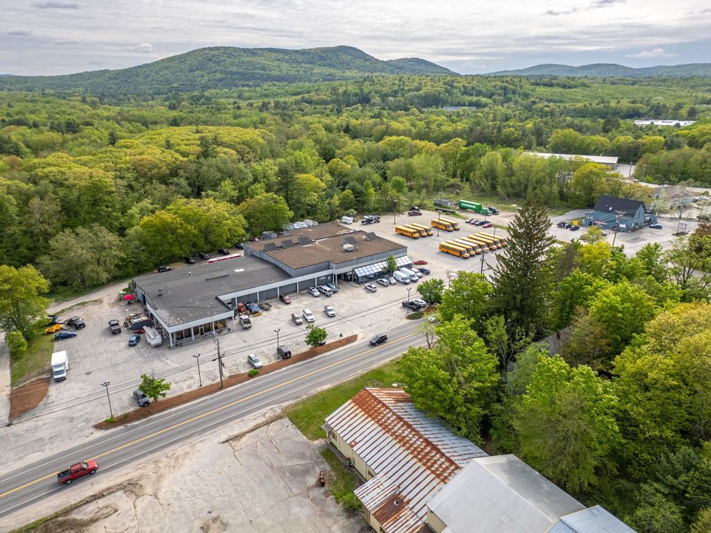 Photo of 166 W Main Street, Hillsborough, NH 03244 (MLS # 5020561)