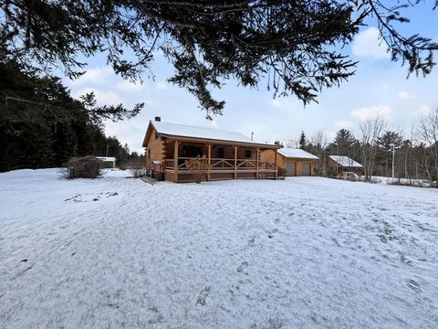 Photo of 116 Little River Road, Carroll, NH 03595 (MLS # 5070935)