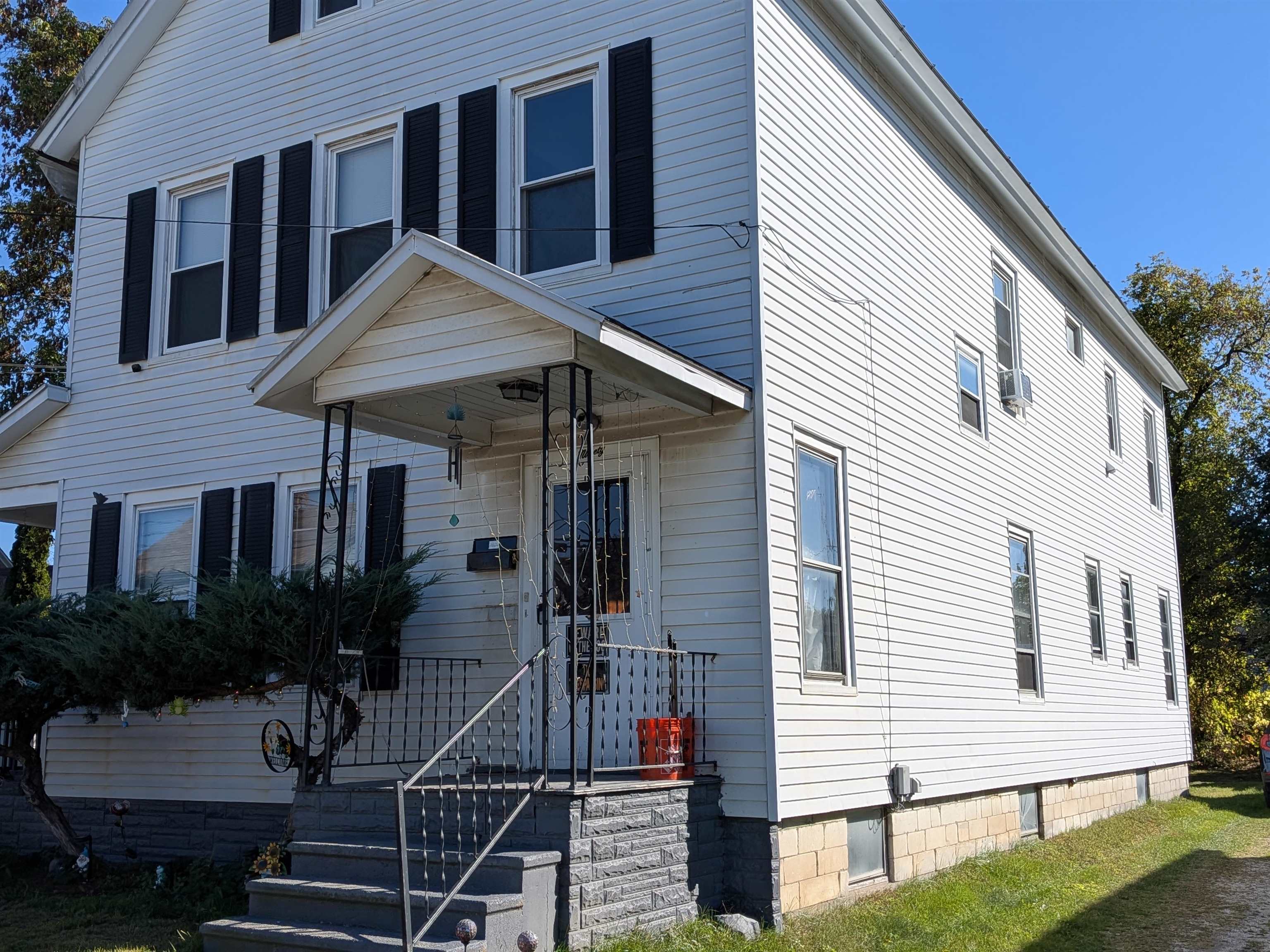 90 River Street