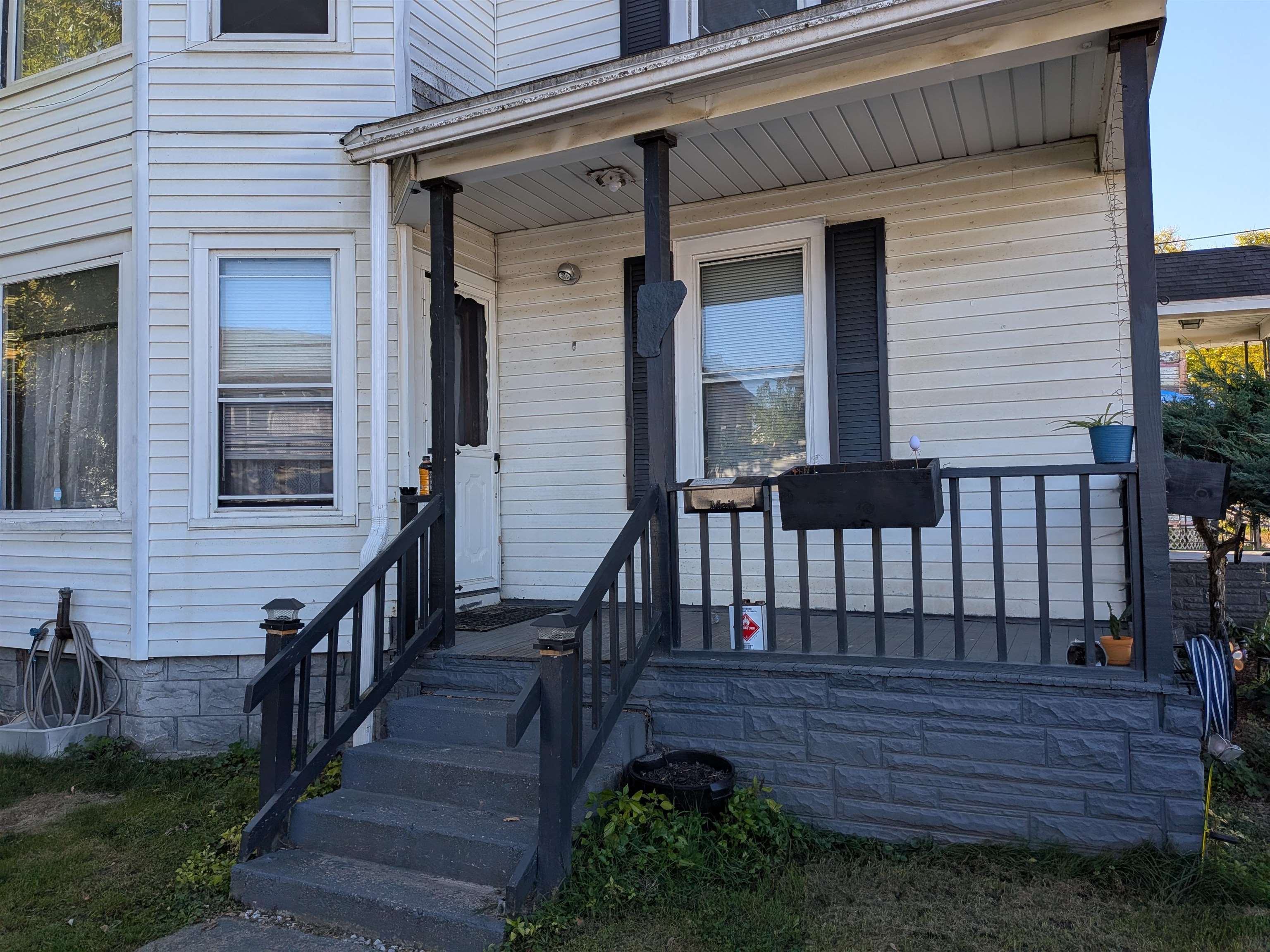 90 River Street