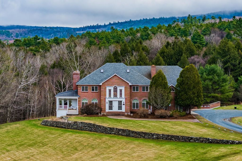 Photo of 10 Morgan Road, Hanover, NH 03755 (MLS # 5085263)