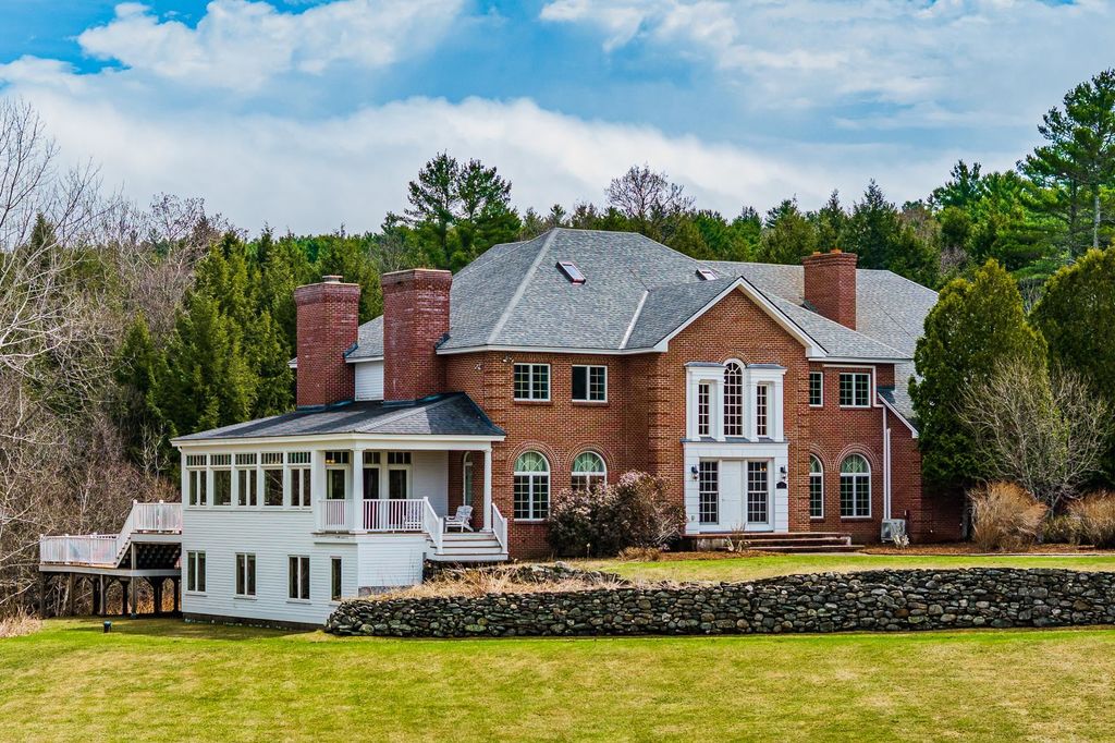 Photo of 10 Morgan Road, Hanover, NH 03755 (MLS # 5085263)