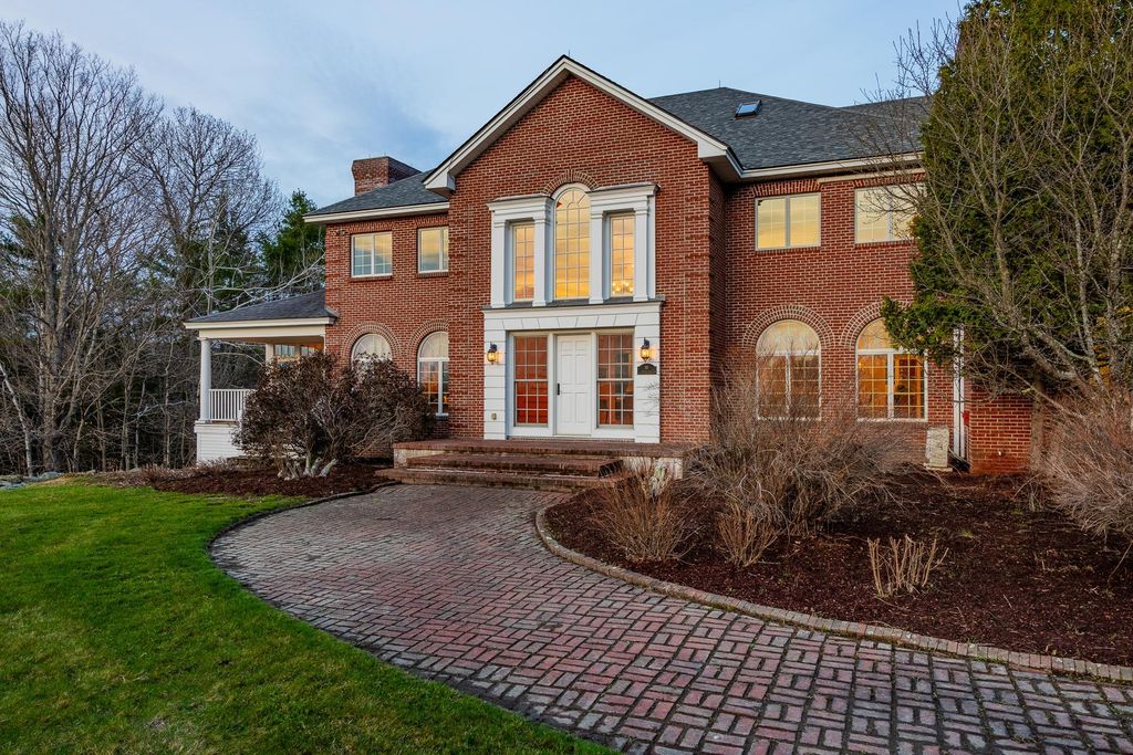 Photo of 10 Morgan Road, Hanover, NH 03755 (MLS # 5085263)