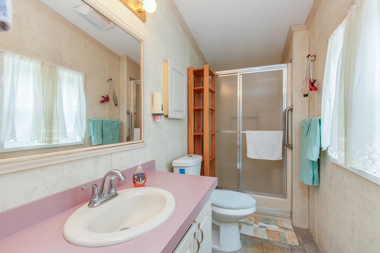 Gilford, New Hampshire 03249, United States, 2 Bedrooms Bedrooms, ,2 BathroomsBathrooms,Residential,Pending,152512