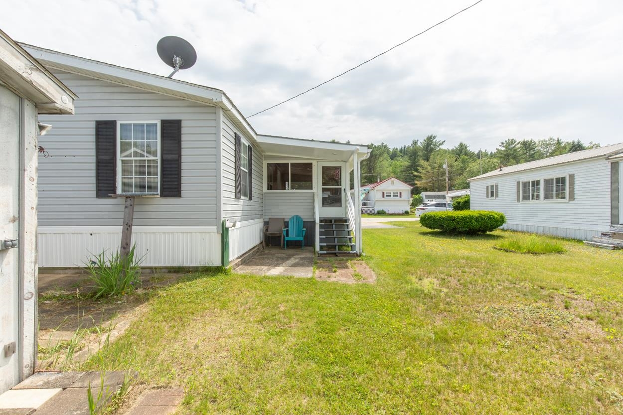 Gilford, New Hampshire 03249, United States, 2 Bedrooms Bedrooms, ,2 BathroomsBathrooms,Residential,Pending,152512