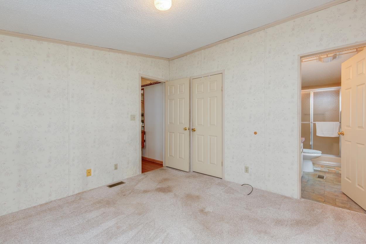 Gilford, New Hampshire 03249, United States, 2 Bedrooms Bedrooms, ,2 BathroomsBathrooms,Residential,Pending,152512