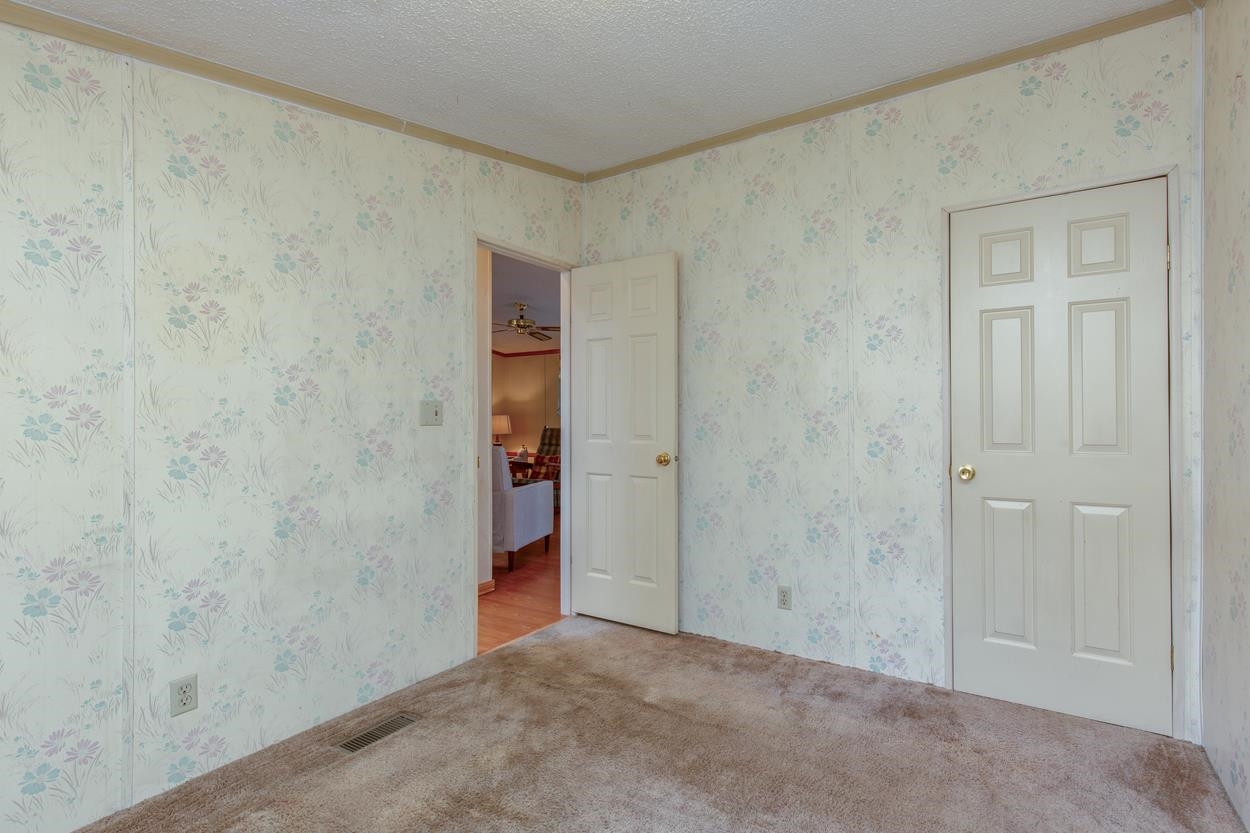 Gilford, New Hampshire 03249, United States, 2 Bedrooms Bedrooms, ,2 BathroomsBathrooms,Residential,Pending,152512