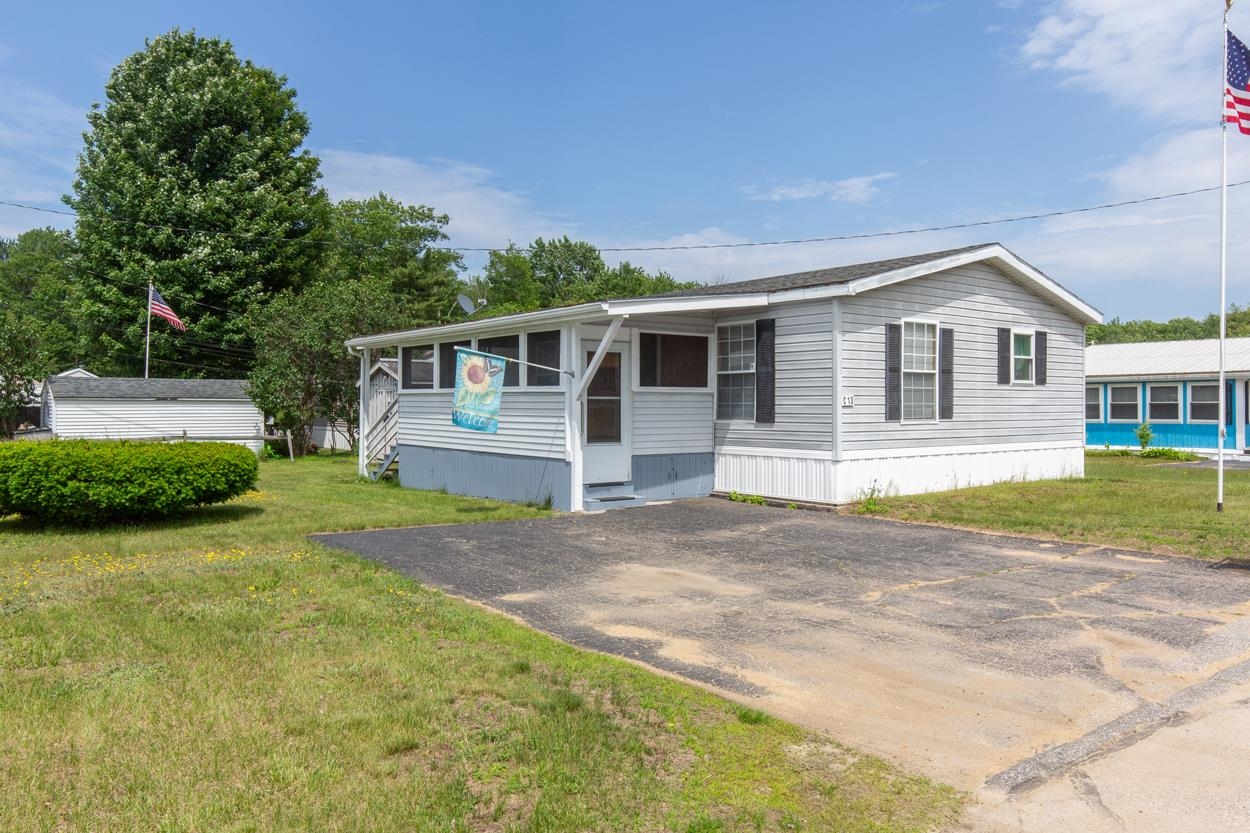 Gilford, New Hampshire 03249, United States, 2 Bedrooms Bedrooms, ,2 BathroomsBathrooms,Residential,Pending,152512
