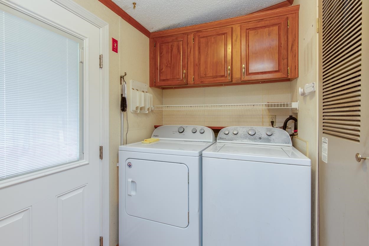 Gilford, New Hampshire 03249, United States, 2 Bedrooms Bedrooms, ,2 BathroomsBathrooms,Residential,Pending,152512