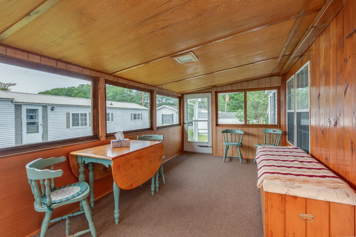 Gilford, New Hampshire 03249, United States, 2 Bedrooms Bedrooms, ,2 BathroomsBathrooms,Residential,Pending,152512