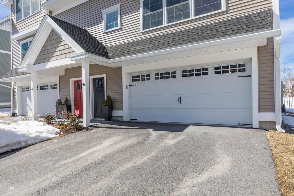 Photo of 42 Green Road, Newmarket, NH 03857 (MLS # 5079775)