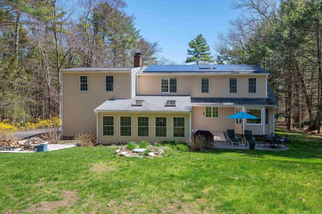 Photo of 5 Goodwin Road, Hampton Falls, NH 03844 (MLS # 5088029)