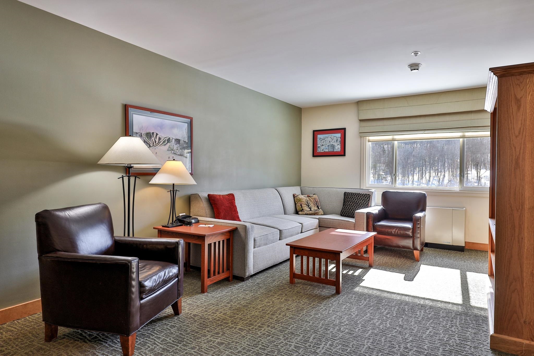 228 East Mountain Road 160/162 Interval IV