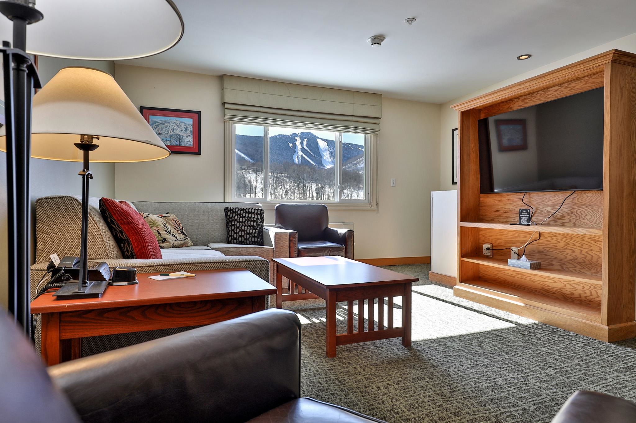 228 East Mountain Road 160/162 Interval IV