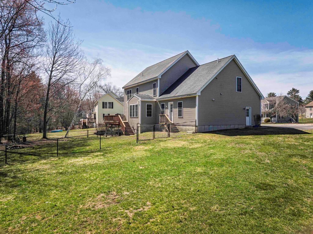 Photo of 12 Maize Drive, Somersworth, NH 03878 (MLS # 5084505)