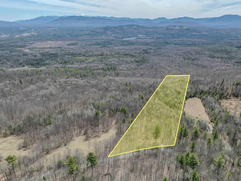 Photo of 2 Mountain Road, Dalton, NH 03598 (MLS # 5086114)