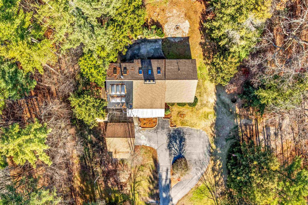 Photo of 453 Route 101, Bedford, NH 03110 (MLS # 5070445)