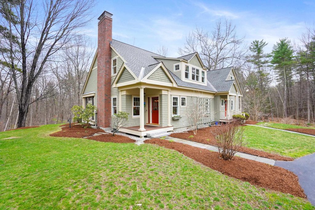 Photo of 11 Pine Top Road, Amherst, NH 03031 (MLS # 5083702)