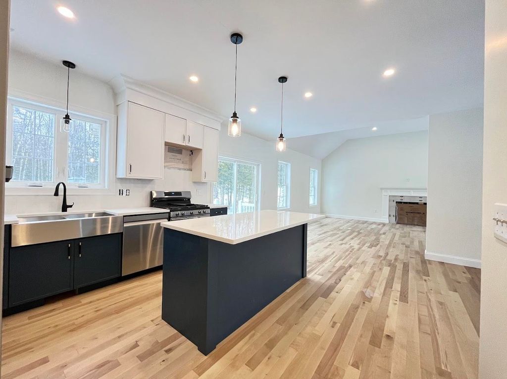 Photo of 25 Blaisdell Court #15, Raymond, NH 03077 (MLS # 5086097)