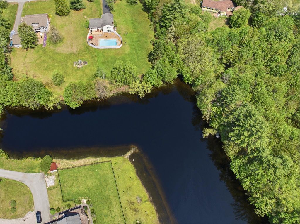 Photo of 30 Tirrell Road, Bedford, NH 03110 (MLS # 5090017)