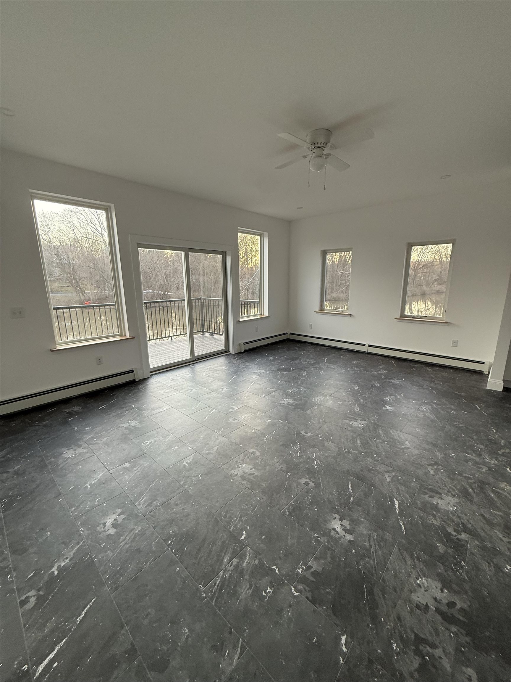 Vergennes, Vermont 05491, United States, 2 Bedrooms Bedrooms, ,2 BathroomsBathrooms,Residential,Active,93662