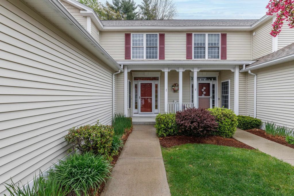 Photo of 5 Lafond Avenue #5, Hooksett, NH 03106 (MLS # 5088931)