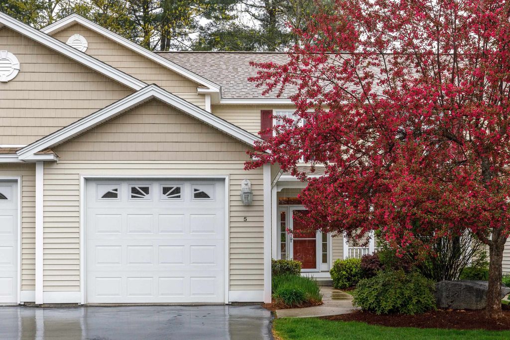 Photo of 5 Lafond Avenue #5, Hooksett, NH 03106 (MLS # 5088931)
