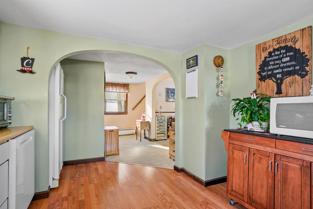 Photo of 31 Libbey Street, Goffstown, NH 03102 (MLS # 5072164)