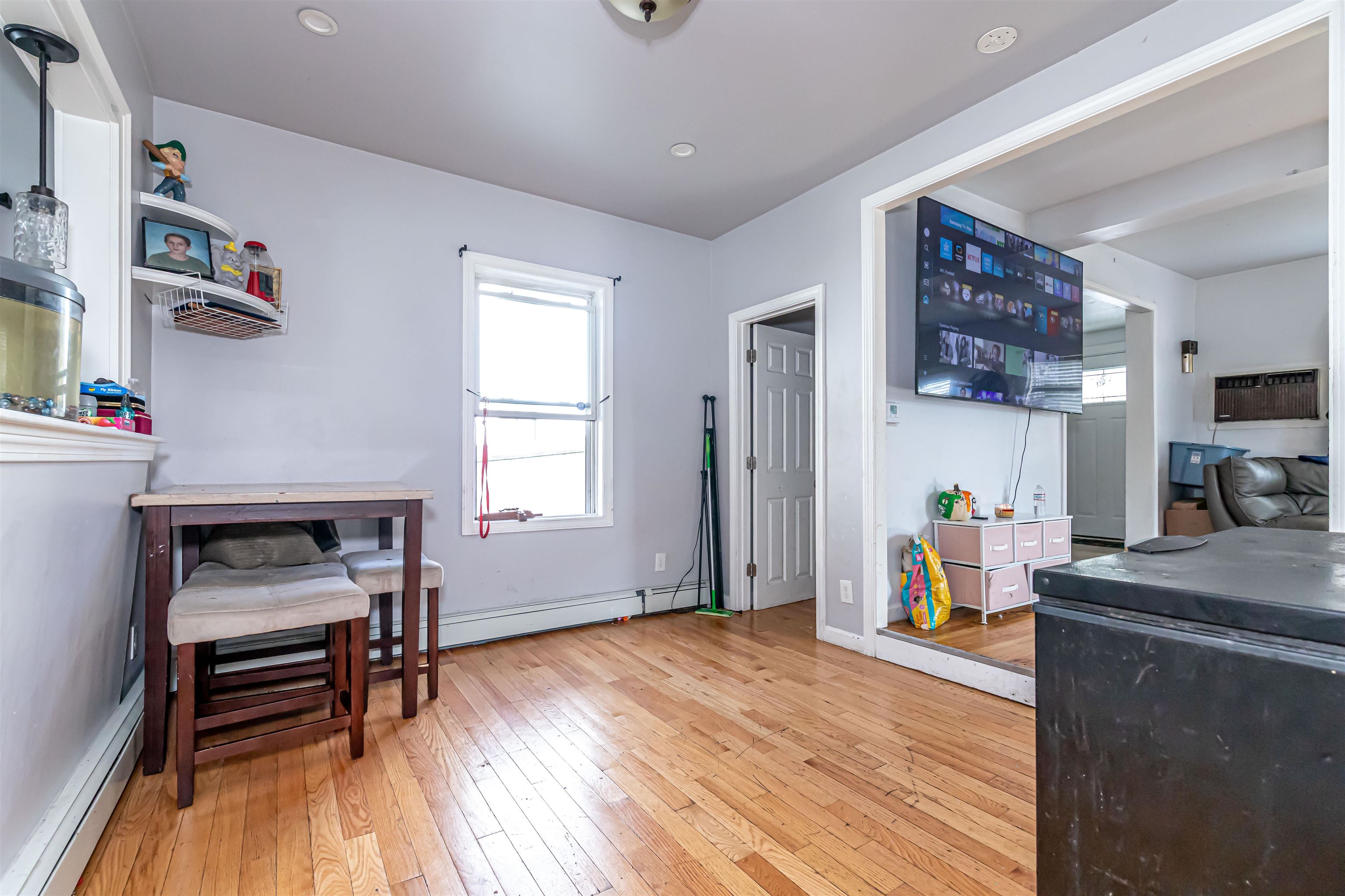 10 North Main Street