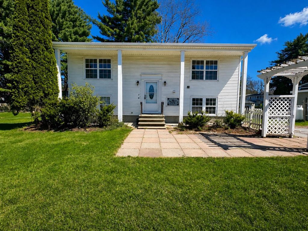 Photo of 5 Meadow Lane #5-7, Allenstown, NH 03275 (MLS # 5085165)