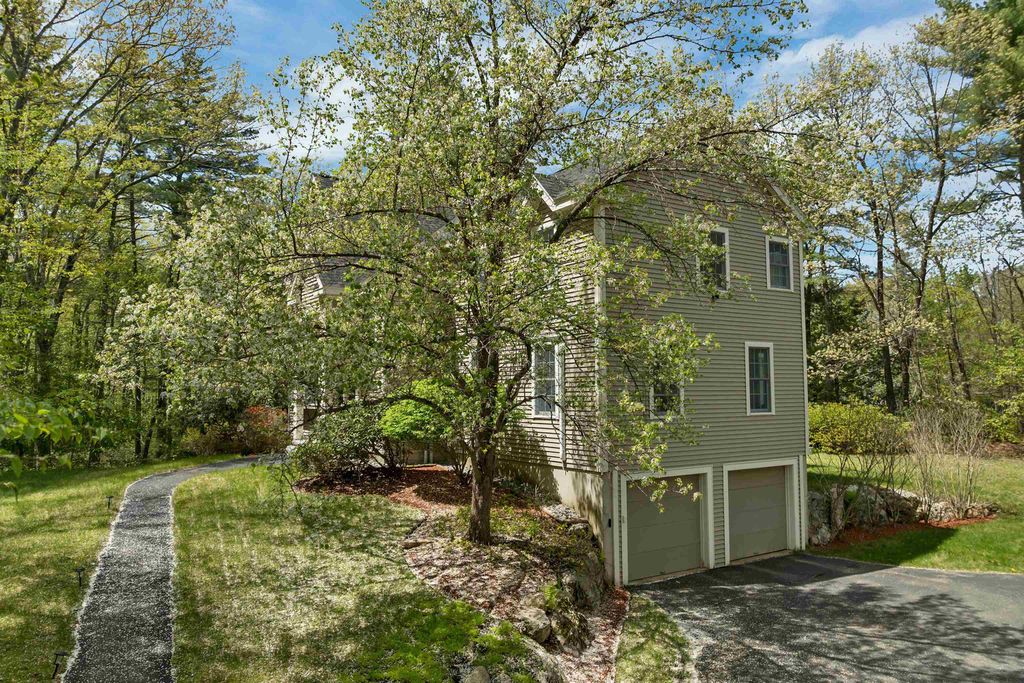 Photo of 281 New Boston Road, Bedford, NH 03110 (MLS # 5089460)