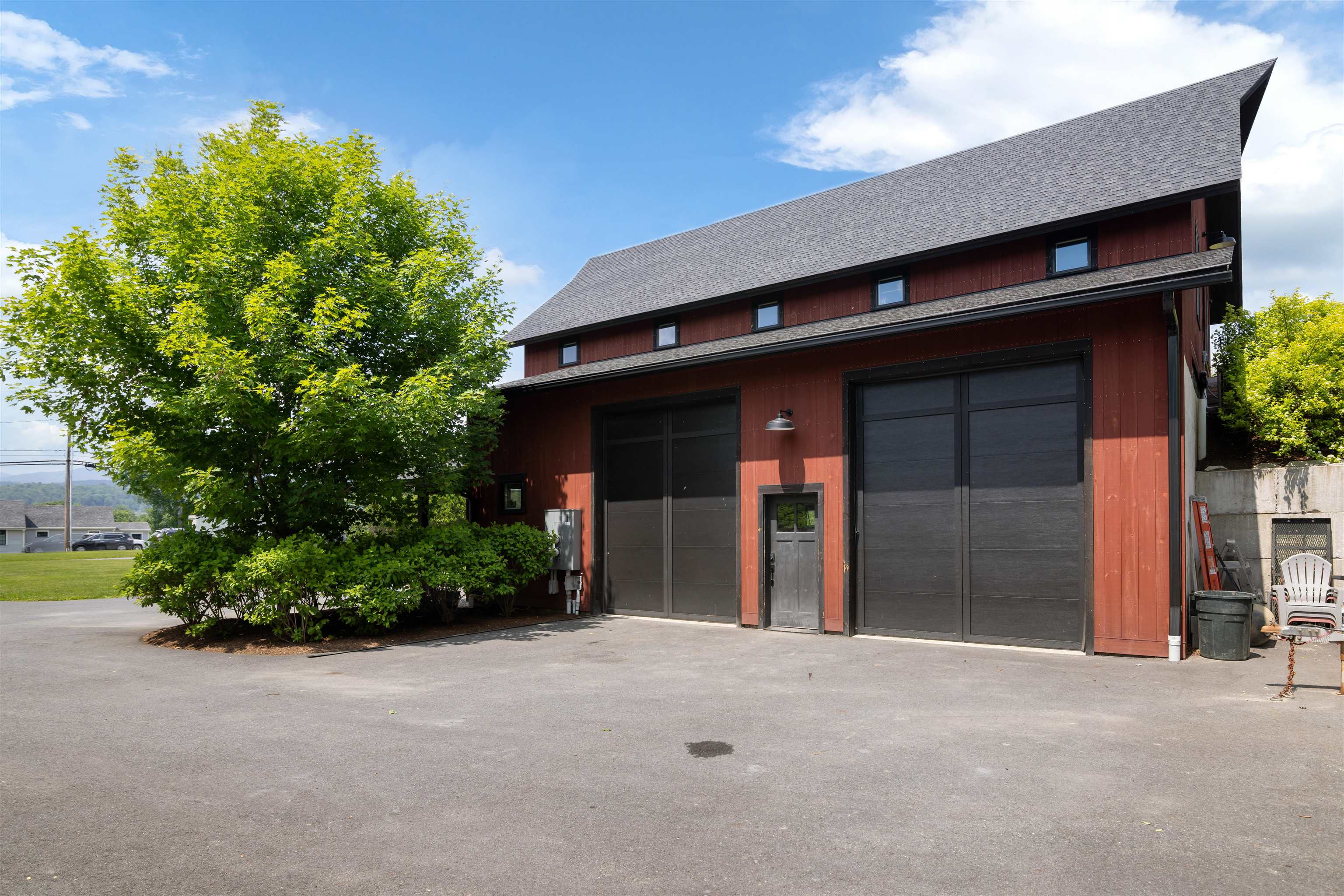 1186 Pucker Street 1.5 acres