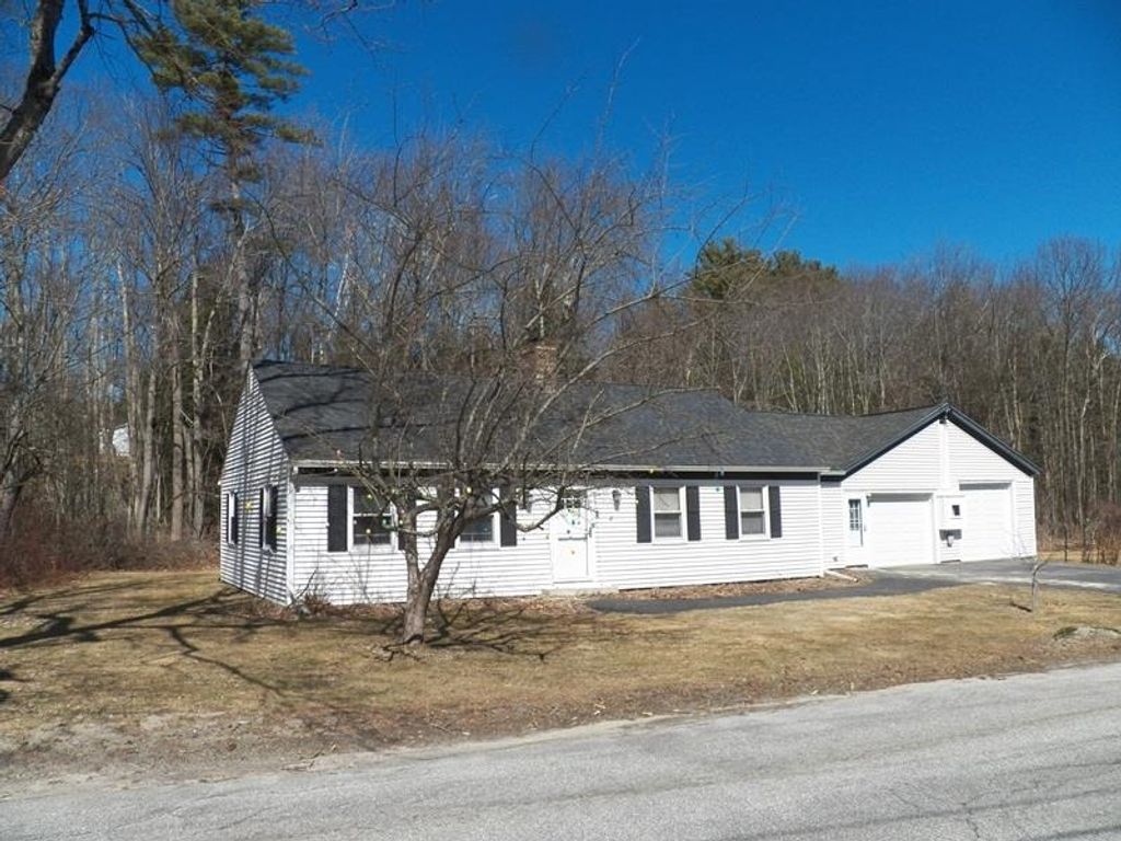 Photo of 8 Blair Avenue, Hillsborough, NH 03244 (MLS # 5080755)