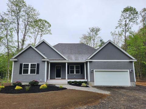 35 Reed Road Sandown NH 03873