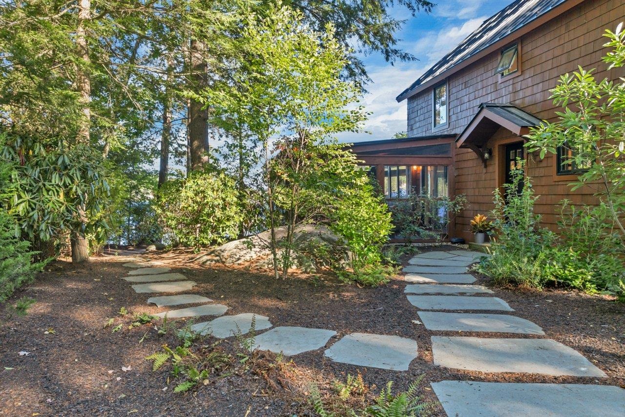 58 Rollins Road