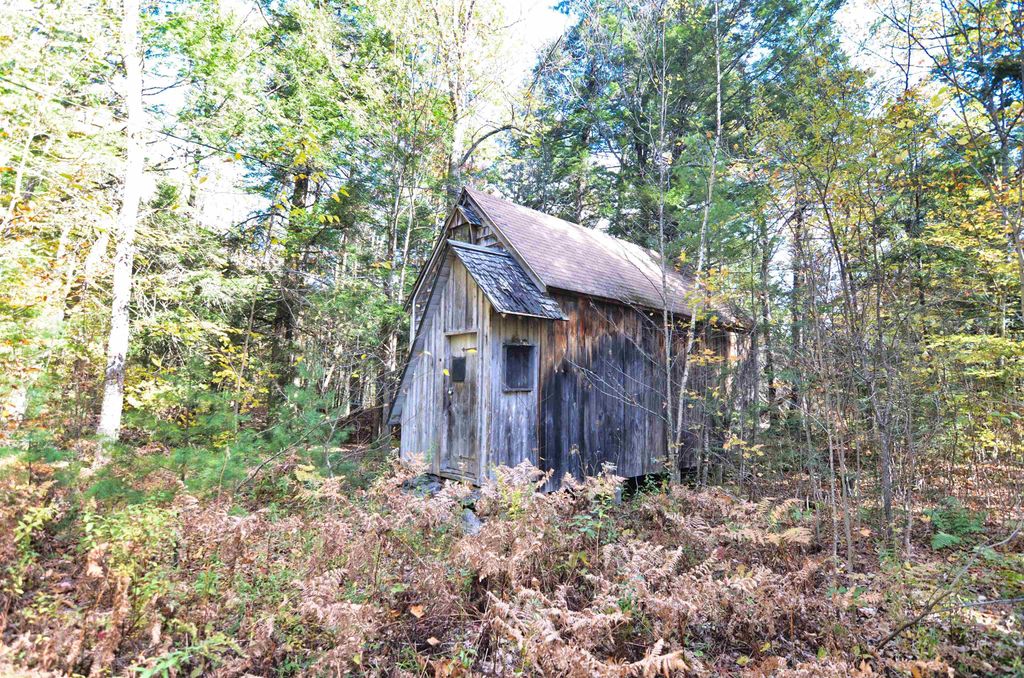 Photo of 46 Grafton Road, Wilmot, NH 03287 (MLS # 5066480)