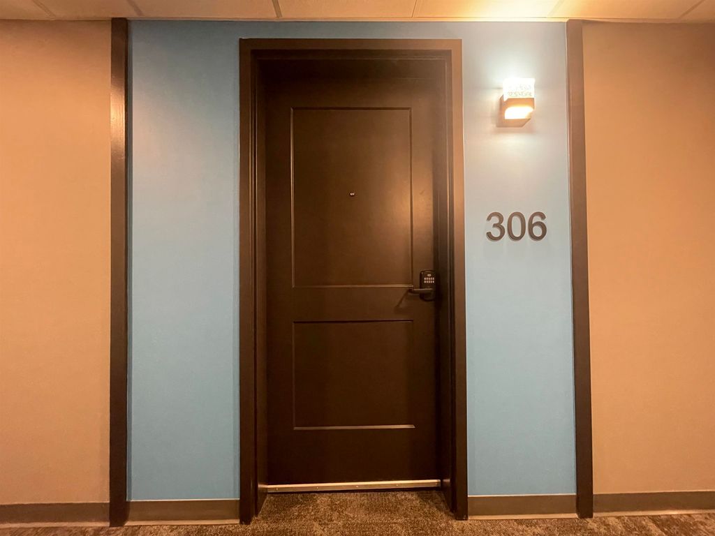 Photo of 25 Lowell Street #306, Manchester, NH 03101 (MLS # 5081639)