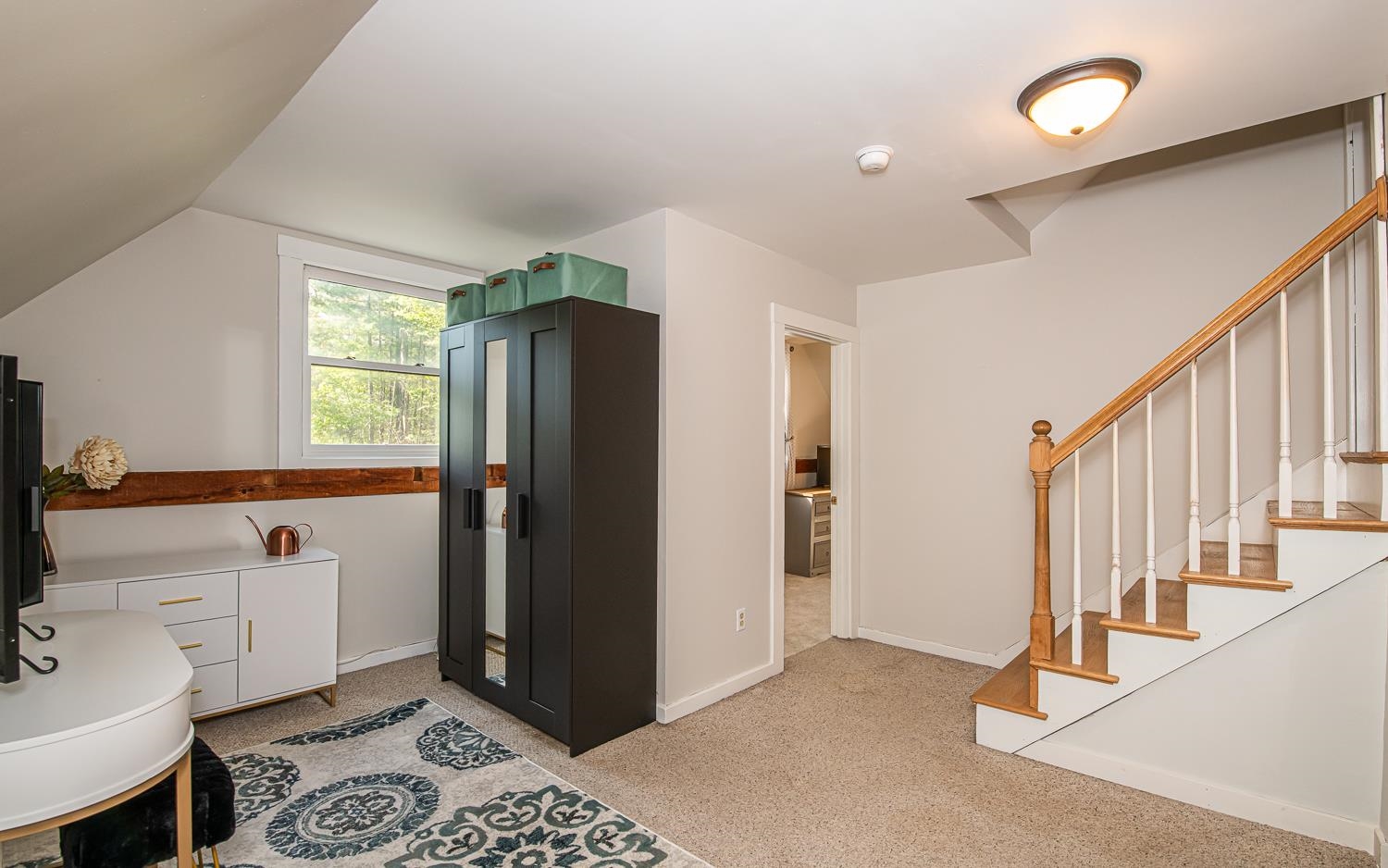 Epping, New Hampshire 03042, United States, 3 Bedrooms Bedrooms, ,2 BathroomsBathrooms,Residential,Pending,131054