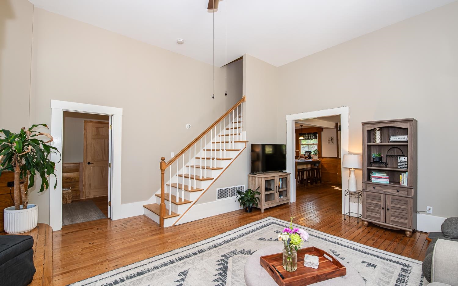 Epping, New Hampshire 03042, United States, 3 Bedrooms Bedrooms, ,2 BathroomsBathrooms,Residential,Pending,131054